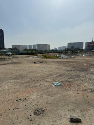 chính chủ cho thuê 6000m đất tại số 6 trần lựu q.2 ạ cà nhà có nhu cầu inbox em ngân.