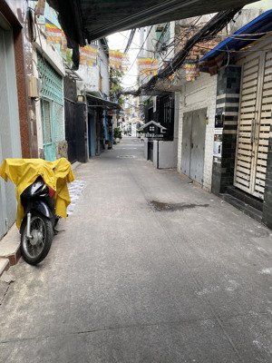 nhà cũ võ duy ninh & nguyễn hữu cảnh 14x13m vuông vức