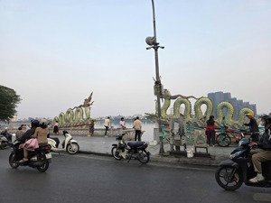 50 tỷ có mảnh đất vàng trong làng đầu tư - âu cơ 245m mt6m phân lô vỉa hè, 2 ô tô tránh