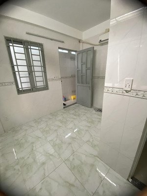 phòng trọ mới đẹp hẽm thông 3/2,thành thái ngay trung tâm