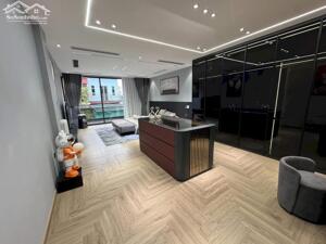 NHÀ ĐẸP- PHÂN LÔ- Ở NGAY- 7 TẦNG- THANG MÁY- THÔNG SÀN- Ô TÔ TRÁNH- PHỐ VŨ PHẠM HÀM.