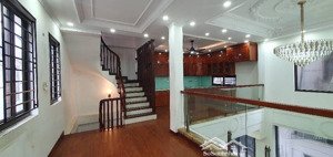 bán nhà hoàng như tiếp, long biên 55mx5, mặt tiền 7m, giá 13 tỷ. dân xây, kinh doanh