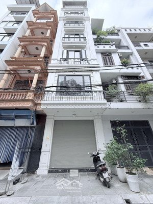 cho thuê nhà trung kính, 60m2, 7 tầng, mt 4.2m, thang máy, nhà đẹp, 40tr