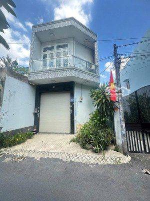 hẻm 1 sẹc sau căn mặt tiền gò dầu dt 5x12,5m 1 lầu