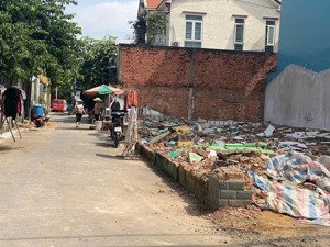 bán 3 lô đất góc 2 mặt tiền đường bàn cờ trường chinh p. đông hưng thuận, dt 7 x 10 giá 5,3 tỷ sh