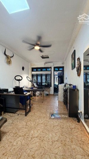 chỉ hơn 30 tỷ, nhà mặt phố, lõi phố cổ, hk hoàn kiếm, ở kết hợp kinh doanh cực hiếm. 40m*5 tầng.