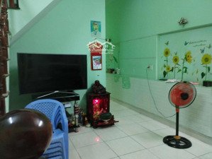 nhà 3 lầu đường 182 - 58m2 - chỉ 6.3tỷ gần lã xuân oai - 4pn - ngang 4.2/4.7