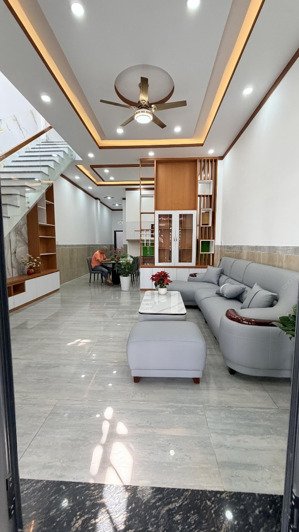 em bán nhà sổ riêng thổ cư 100% ở kp6 trảng dài -