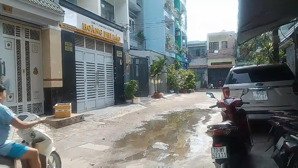 5x15, nhà 2 tầng, cách mặt tiền 3 căn, ngay cây xăng petro phan huy ích 6.4 tỷ