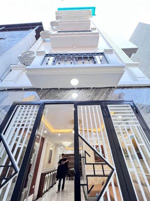 bán nhà xuân la, tây hồ- lô góc 3 thoáng-thang máy 8 phòng khép kín fun nội thất. dt65m, 6t, 14.6tỷ