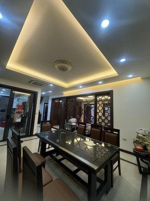 biệt thự đầu ve trịnh tùng - lạc long quân - full nội thất vào - thể hiện đảng cấp chủ nhân