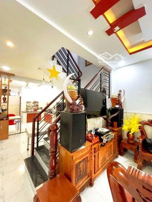 nhà đẹp vào ở ngay phan văn hớn, 56m2 (4x14m), hxh chỉ 4.599 tỷ