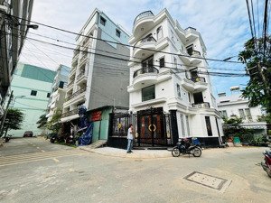 duy nhất lô đất ngang 6m cpxd xây 1 trệt 4lầu 1 tum phù hợp chdv văn phòng ngay ga metro phước long