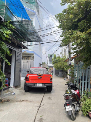 nhà mới ao đôi 48m2 rộng rãi có 2 lầu 2pn 2wc thuận tiện di chuyển đến trung tâm