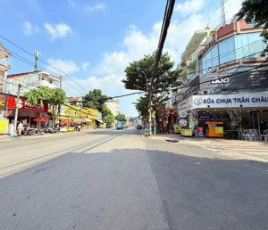 hiếm bán nhà 2 tầng mặt tiền kinh doanh tốt - dt 76m2 ngay đh ngân hàng, vincom thủ đức - kdc đông