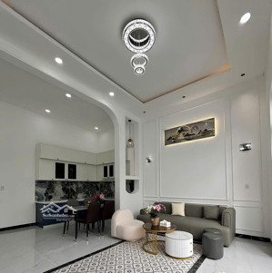 mua nhà đón tết bính ngọ, cách aeon mall 5 phút. đường xe tải, chủ quyền đầy đủ. có vay ngân hàng