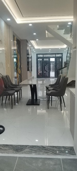 nhà mới 2 tầng 74m2 (4x18,5) full nt, nguyễn phúc chu 5,99 tỷ