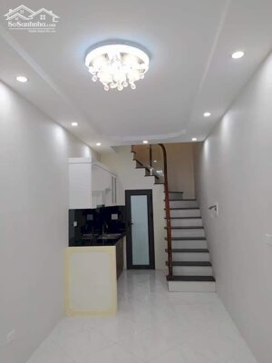 Cho thuê nhà nguyên căn ngõ Minh Khai, Hai Bà Trưng 28m x 4T giá 7.5 triệu, Ở NHÓM