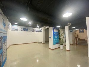 cần cho thuê nhà 6 tầng- nở hậu, mới sạch đẹp phố tôn đức thắng có bán giá cực kỳ tốt.