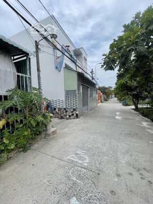 bán nhà ngay chợ đệm thế lữ , bình chánh, đường 6m, 2 tầng, 7,5x18, nhỉnh 4 tỷ