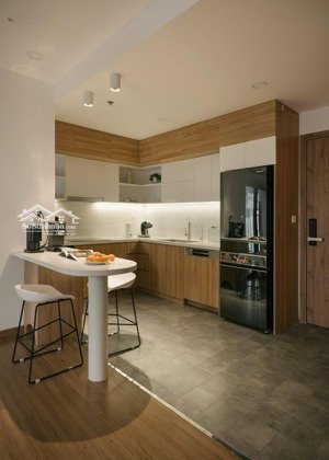 mời thuê căn hộ 2pn 2wc 75m2 đủ đồ view sông hồng toà s1 sky oasis.hl ạ