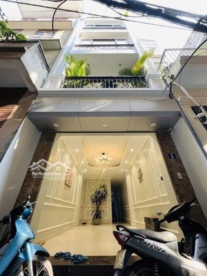 cho thuê gấp nhà giang văn minh, dt70m2 x3 tầng, 3 ngủ đủ đồ, giá 17tr/th