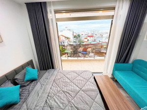 căn hộ tách bếp rộng - sáng - full nội thất - gần trung tâm