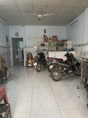 mặt tiền kinh doanh hẻm xe tải gần chợ tân bình - lạc long quân - 4.5m x 24m - 2 tầng - chỉ 16.7 tỷ