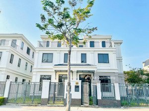 chính chủ cần bán gấp biệt thự view sông, diện tích 8x20m nở hậu. giá bán nhanh 28,2 tỷ