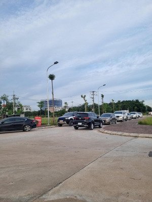 mở bán đất đấu giá hót nhất huyện mê linh 100m- lh: 