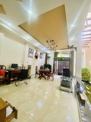 bán nhà cách mạng tháng 8 65m 5 tầng chỉ 8.95 tỷ, p.5 tân bình