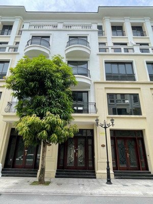 chỉ từ 8 tỷ-lk san hô-ocp2.sát biển, chung cư,công viên,kh ẩm thực. ở-kinh doanh-cho thuê cực tốt