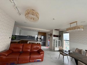 chung cư kingston phú nhuận có sổ 125m tầng cao view thành phố nội thất cao cấp lh 