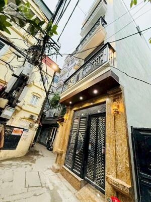 Hoàng Hoa Thám 70m2 x 6 tầng thang máy - 14 phòng full - THOÁNG - THÔNG TỨ PHÍA- NGÕ RỘNG.