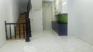 bán nhà phố ngọc lâm, cách phố 10m, nhà 4 tầng, 3 ngủ, 30/35m2, gần trung tâm phố cổ, giá 7.1 tỷ