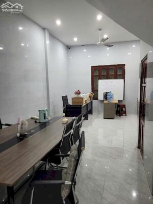 Cho thuê nhà ngõ 80 Lê Trọng Tấn, 65m² x 4 tầng + 1 tum, 6PN, 3 WC, 22 Triệu