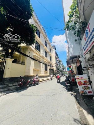 bán nhà đường nguyễn gia trí ( đường d2 cũ ) phường 25 quận bình thạnh.