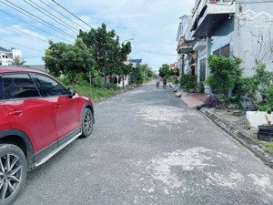 lô mặt đường 10m tân thành, dương kinh, hải phòng. - dt: 82m2 ( ngang 4m )
- đường thông rộng 10