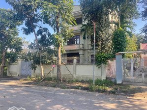 bán lô tái định cư 100m2 đối diện phenika, sát đường vành đai công nghệ cao 2 mở rộng 60m