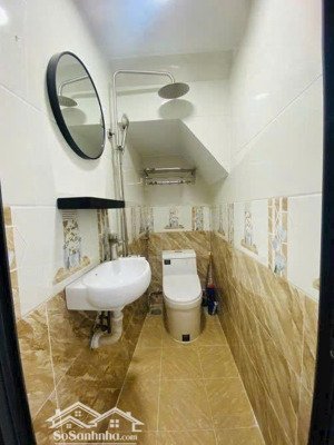 bán nhà siêu khuyến mãi - lý thái tổ, quận 10