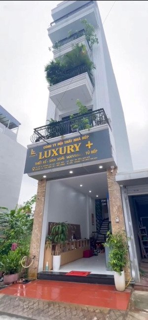 chính chủ bán nhà thiết kế, xây dựng đẹp nhất dãy phố