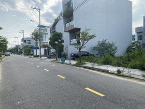 cần bán lô góc đường thanh lương 24, hòa xuân view công viên