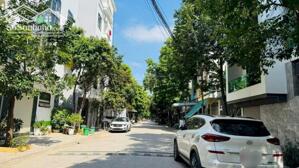 BÁN ĐẤT HOÀ LẠC, TRUNG TÂM CNC, KHU TĐC VAI RÉO,VIEW HỒ, TRỤC CHÍNH KD, HÀNG XÓM METROCITY