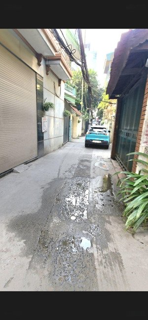 anh họ nhờ bán xuân la ô tô đỗ cửa ngõ thông ô tô tránh cực hiếm khu vực