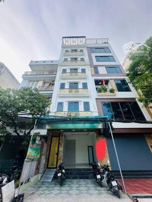 bán nhà lâm hạ - 8 tầng - kinh doanh - văn phòng - nội thất xịn - thang máy.