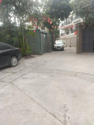 nhà ngay ngoại giao đoàn 217m2, ô tô đỗ cổng, giá đầu tư