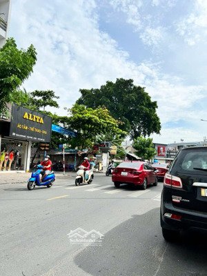 mtkd gò dầu đoạn xung - ngay cầu xéo 135tr/m2 ( còn thương lượng )