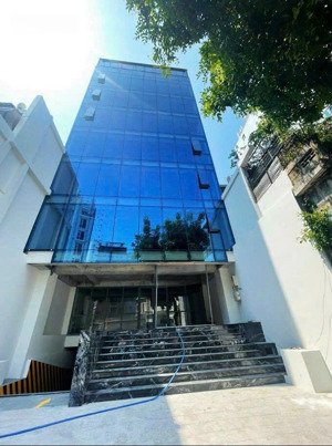 cho thuê tòa nhà đường trường sơn, phường 4. dt: 9x33m. hầm - 7 tầng. full hệ thống văn phòng