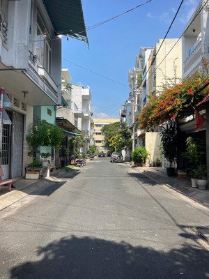 khu vip phường tân thành. dt:4x16m. 4 tấm giá nhỉnh 10 tỷ