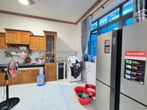 nhà đẹp căn góc - xe hơi ngủ trong nhà - 74m2 - thủ đức